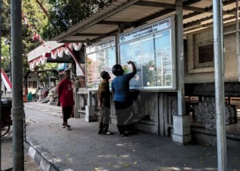 Koran Kalah Cepat dari HP, Tapi Benarkah Kalah Penting?