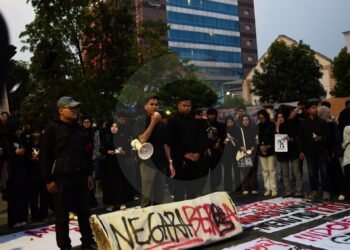 Aksi September Hitam BEM Soloraya Soroti Kasus HAM
