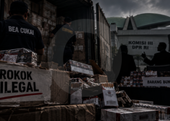 59,8 Juta Batang Rokok Ilegal Ditindak, DPR Minta Jangan Berhenti di Pengecer