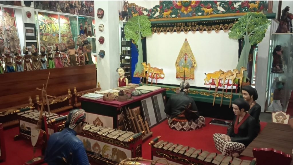 Museum Gubug Wayang Mojokerto: Menjaga Budaya Saat Ingatan Mulai Pudar