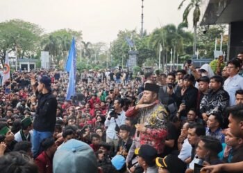 Gestur Sayat Leher Rudy Mas’ud Picu Amarah Mahasiswa