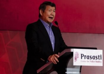 Pemerintah Wacanakan HP Gratis, Bansos Digital Jadi Tujuan.