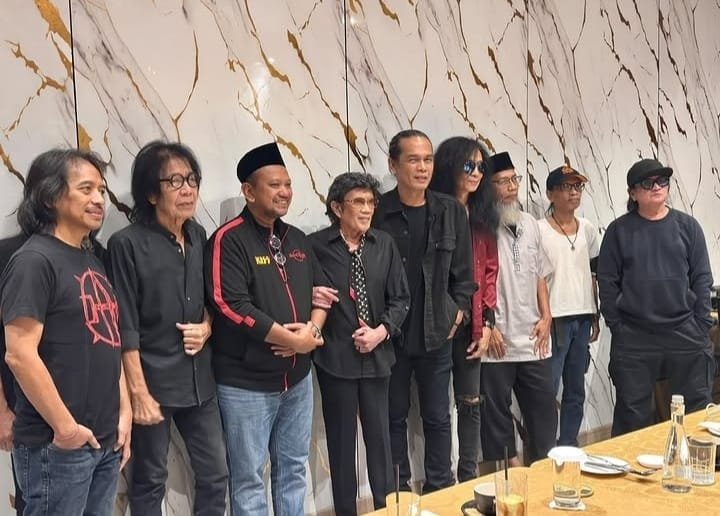 Sembilan Dewa Gitar di Panggung Guns N’ Roses: Rock Indonesia Bukan Sekadar Nostalgia
